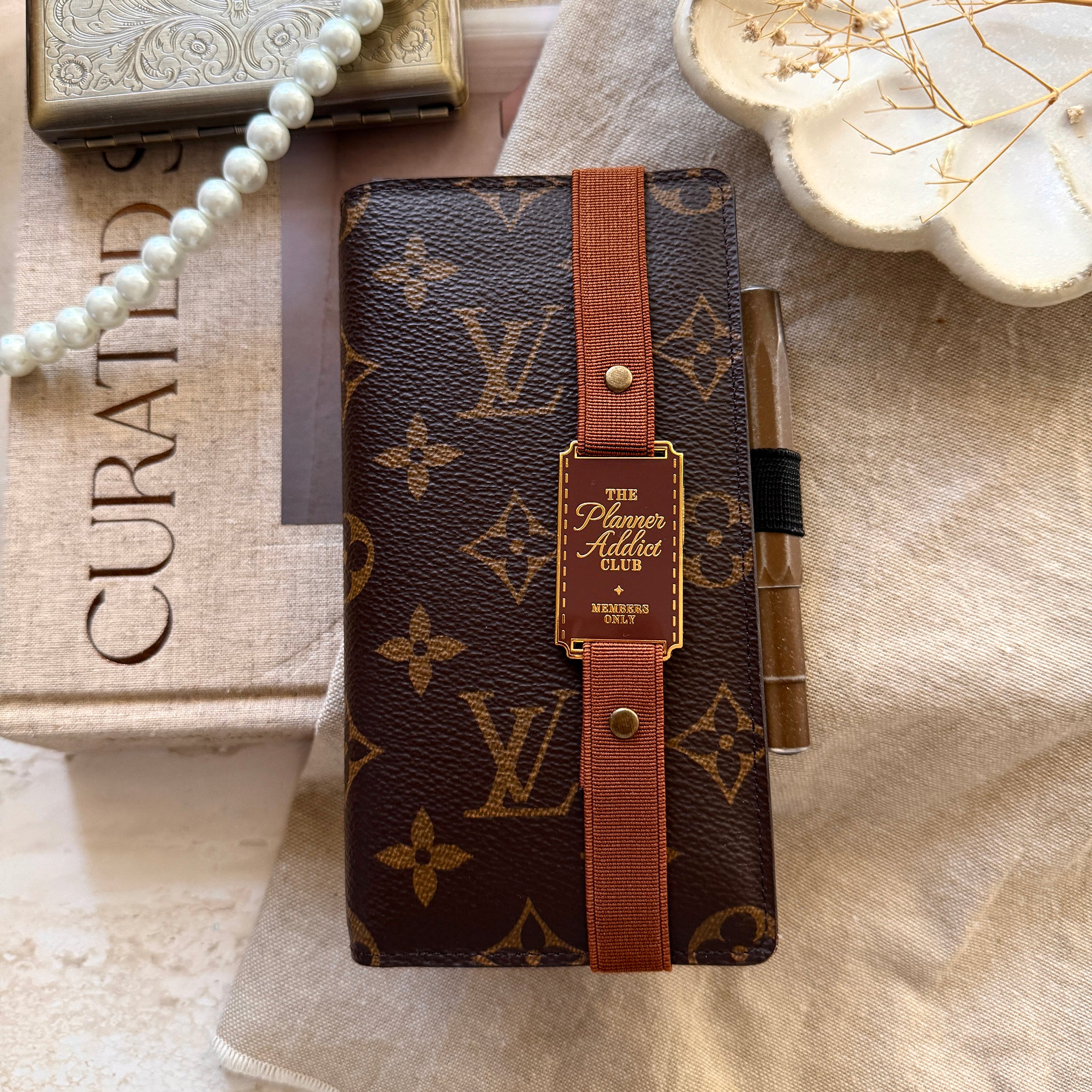Planner Addict Club | Elastic Band Closure
